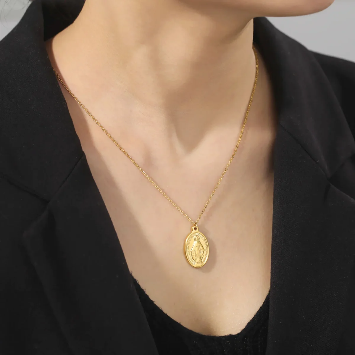 Catholic Jewelry Stainless Steel Oval Holy Father Jesus Pendant Christian Easter Necklace Pendant Fashion Religious Gifts - Image 4