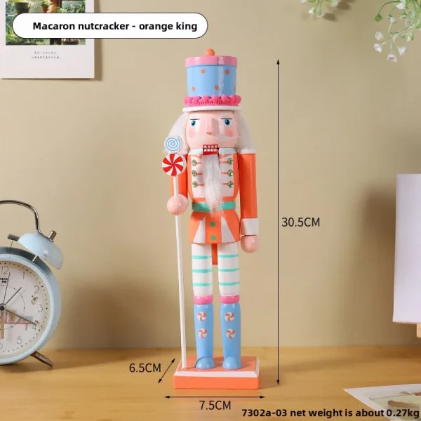 Wholesale Wood Nutcracker Figurine Christmas Decoration Handmade Carved Figurine Kids Toy Gift