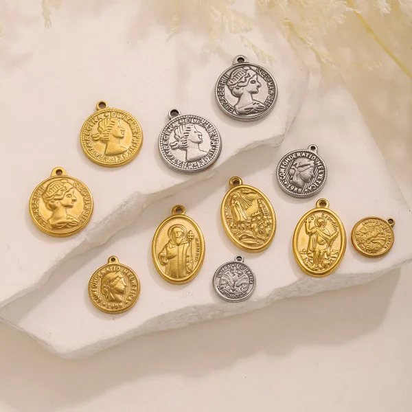 Wholesale Zinc Alloy Pendant Charm Necklace DIY Jewelry Accessories 18K Gold Plated