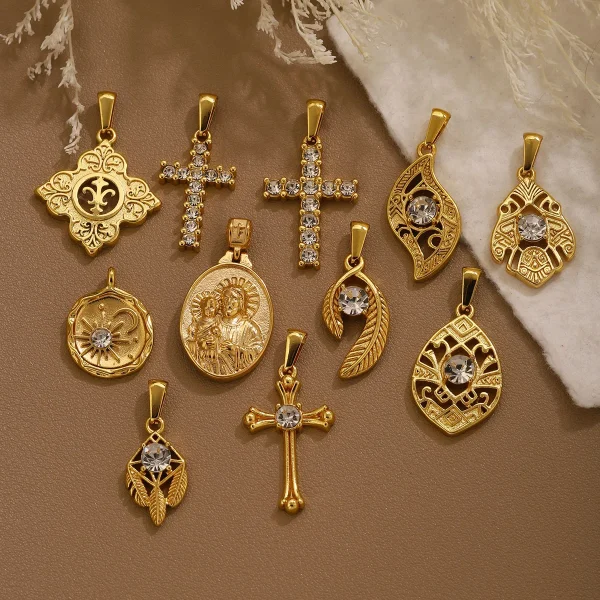 Wholesale Stainless Steel Rhinestone Pendant Gold Plated Vintage Cross Carved DIY Jewelry Accessories