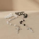 Our Lady Medal Imitation Pearl Glass Beaded Catholic Rosary Necklace Communion Rosary Prayer Beads Wholesale - Image 3