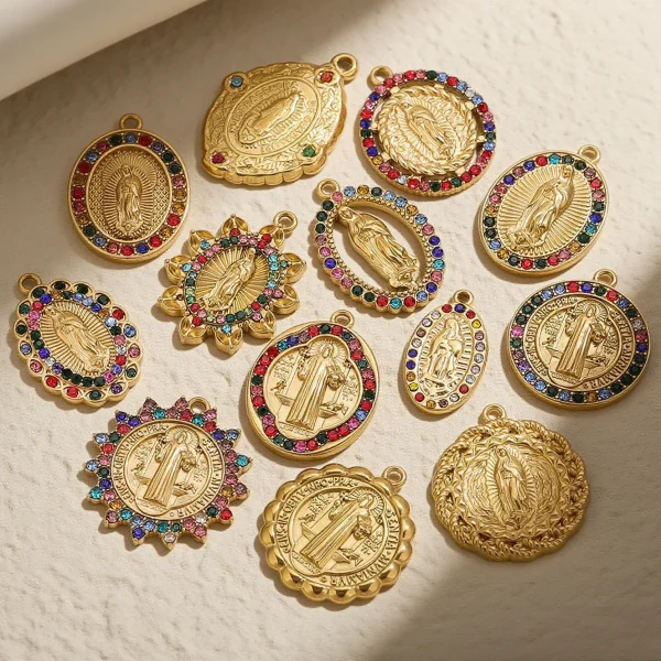 Wholesale Stainless Steel Gold Plated Colorful Rhinestone Oval Pendant Charm Set Vintage DIY Jewelry Accessories