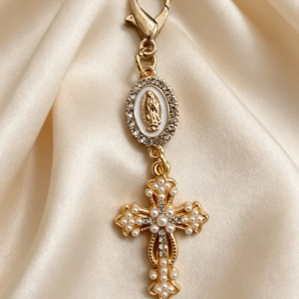 Wholesale Zinc Alloy Rhinestone Cross Keychain Charm Keyring Accessories Durable