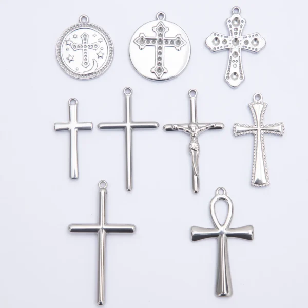 Wholesale Stainless Steel Celtic Knot Cross Pendant Necklace Gothic Vintage Jewelry Accessories Factory Direct