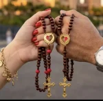 Catholic Rosary Pair Wooden Bead Prayer Necklaces Heart Pendant Crucifix Jewelry for Couples