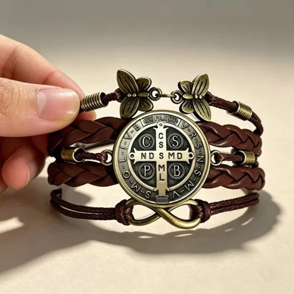 Wholesale St Benedict Medal Leather Wrap Bracelet Vintage Punk Multi Layer Braided Cord Jewelry Men Women