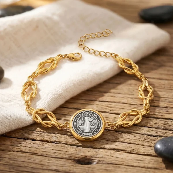 Wholesale Zinc Alloy Vintage Religious Portrait Charm Pendant Bracelet Knot Design Catholic Saint Benedict Jewelry Unise