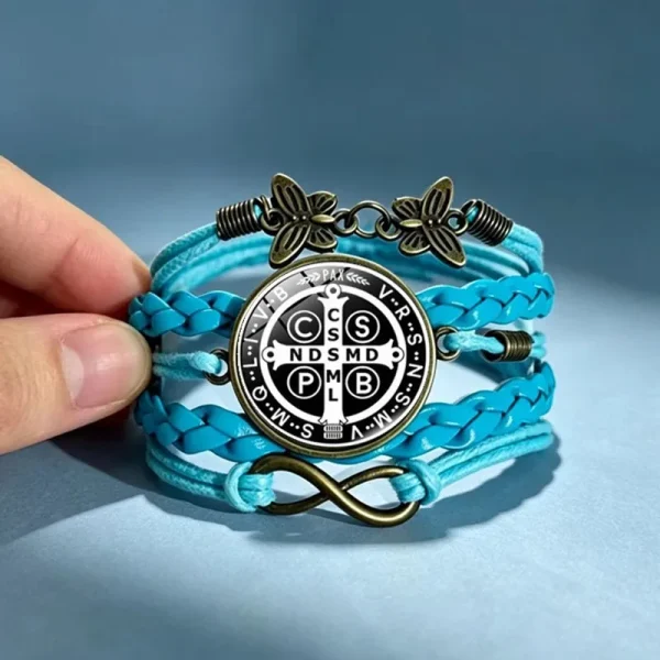 Wholesale St Benedict Medal Leather Wrap Bracelet Vintage Punk Multi Layer Braided Cord Jewelry Men Women